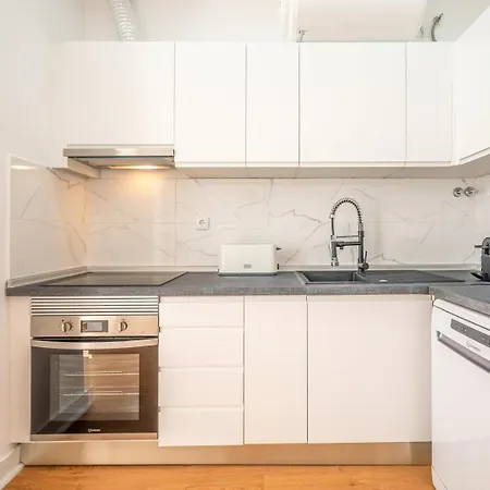 Апартаменты Guestready - Captain's R/c Near Alfama