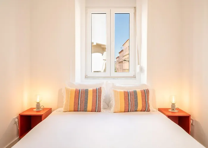 Guestready - Captain's R/c Near Alfama * Лиссабон