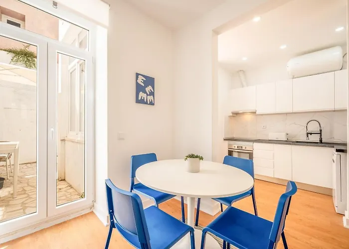 Guestready - Captain's R/c Near Alfama Апартаменты *