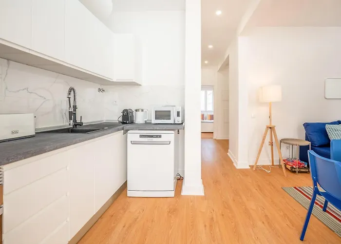 Guestready - Captain's R/c Near Alfama Апартаменты *