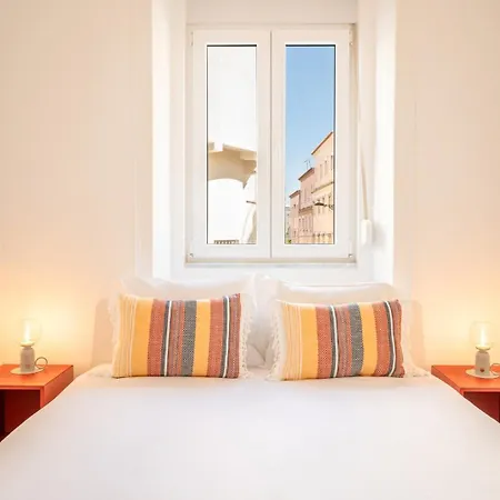 Guestready - Captain's R/c Near Alfama * Lisbona